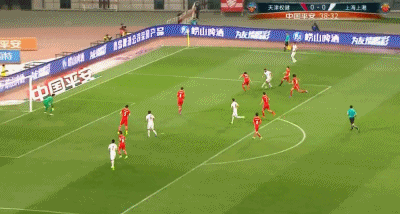 进球加造点!武磊无愧本土第一前锋 国足杀手不脚软
