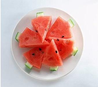 怀孕9个月吃了这个水果肚子剧痛!孕妈要注意!