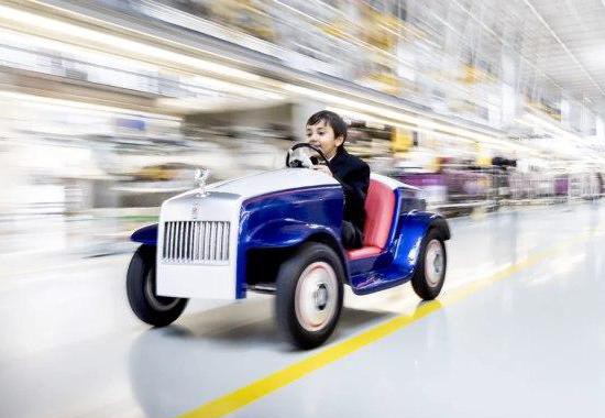 这劳斯莱斯买得起了！但土豪没资格买，采用魅影设计