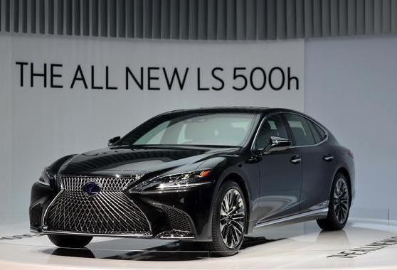 号称最美雷克萨斯，颜值甩A8几条街，内饰超奢华