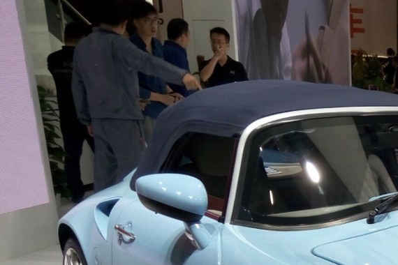 第二次亮相上海车展的法国蛙PGO