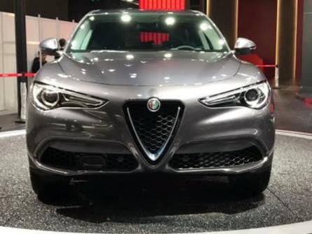 SUV完可以玩性能，有钱，来提阿尔法Stelvio