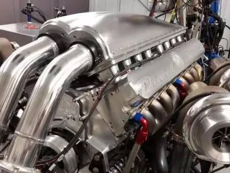 地表最强速度机器再易主！5000匹马力秒杀高铁！