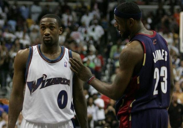 詹皇季后赛6大绝杀,科比不如他上篮绝杀被怀疑