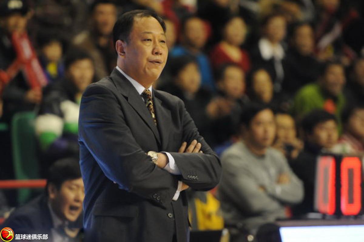 崔万军已经确定接手,广州男篮能否告别CBA垫