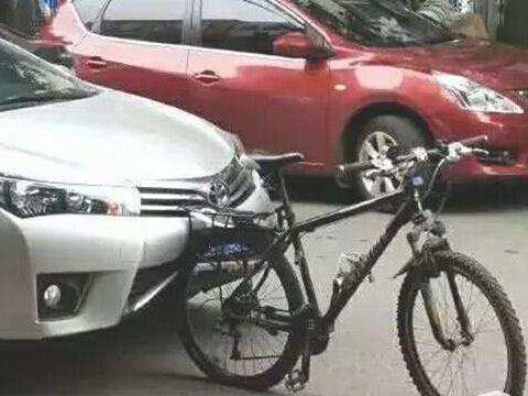 号称安全性优秀的大众车 为啥撞不过自行车