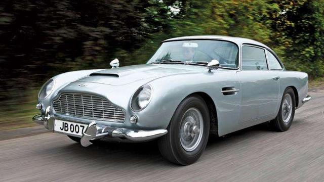 敢与电影主角抢戏 电影中十大经典车型