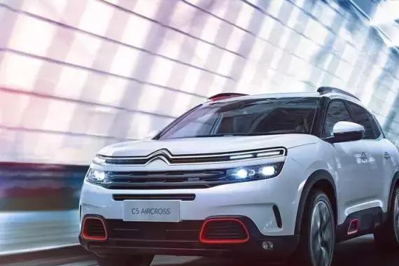 这款法系中高级SUV 2730mm超长轴距 豪华而舒适