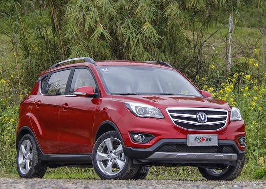 两款畅销小型SUV该选谁？长安新CS35对比哈弗H2