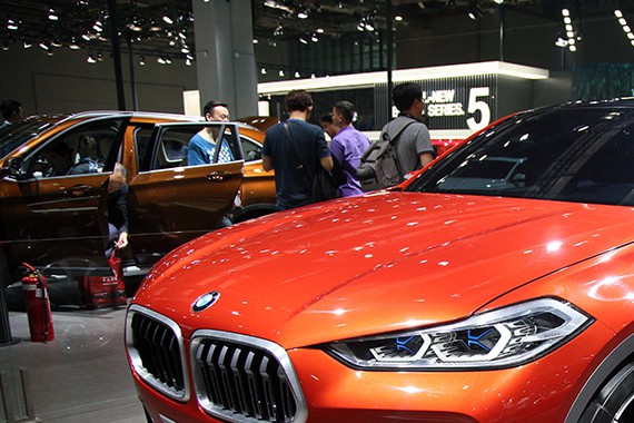 上海车展丨宝马X2概念车是不是还“运动”呢？