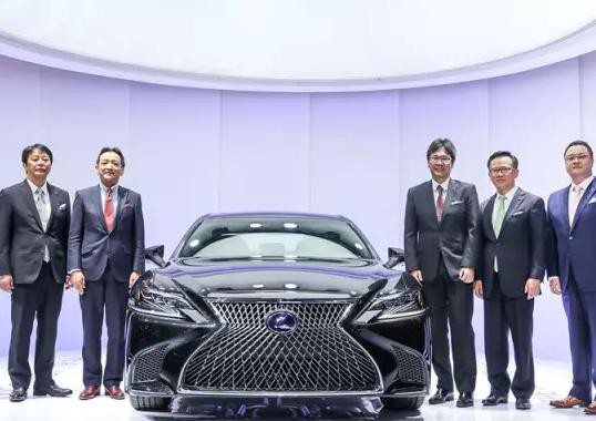 雷克萨斯LS500h搭载的多级全混动系统是个什么鬼？