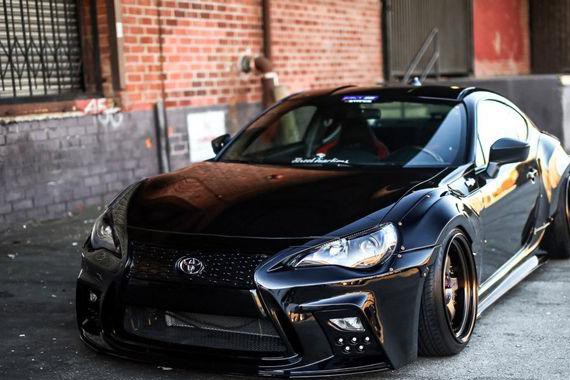 万千车迷哭瞎 这两款亲民又好玩的车要和我们88了