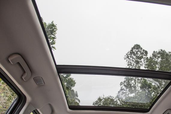 全景天窗 8英寸大屏 电子手刹 这辆前卫SUV不到8万