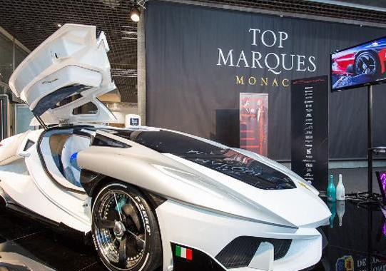 这款豪车真牛，不仅车门像翅膀，而且车里还能养鱼！