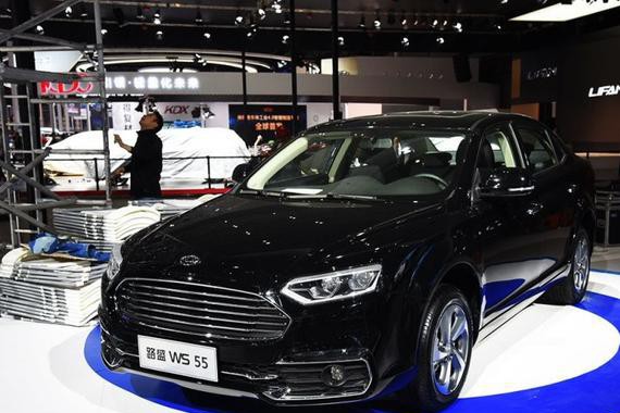 这不是20万级的蒙迪欧吗？居然才6万起，反正我不信