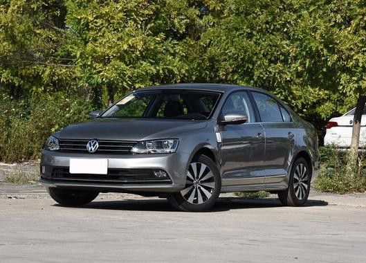 年轻消费者偏爱它，挑战朗逸最有底气的，还得是速腾