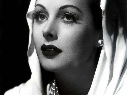 明明可以靠脸吃饭 这款车偏偏要靠才华