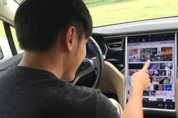 实测！第三排不能坐人，别说自己是7座SUV