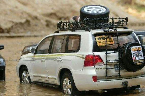 陆巡，沙漠里的救援车辆，导弹发射的引导车