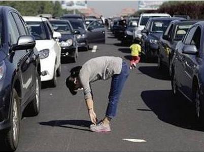 你知道“幽灵堵车”吗？究竟是什么原因导致的？