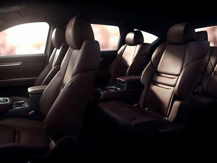 马自达推出CX-8，三排小到只能放一麻袋土豆