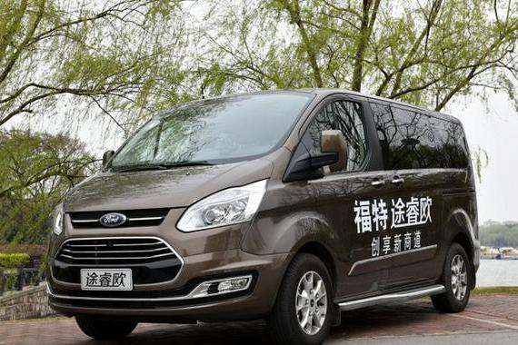 这合资标配空气悬挂，7个独立座椅，比奥德赛大一圈