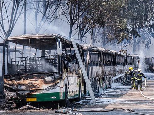 百辆新能源大巴集体起火的背后我们应该关注什么？