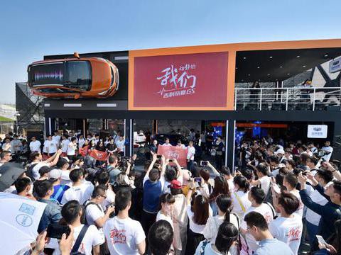 从活出动静到草莓音乐节，关于年轻他好执着