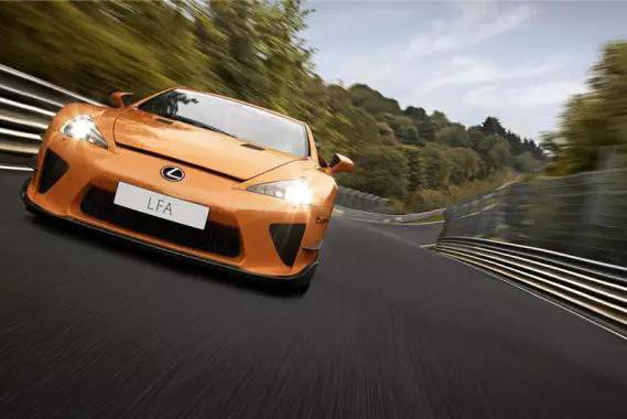 历时十年研发的“落后”超跑，为何让粉丝追求一生！