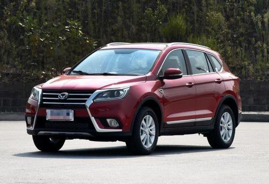 轴距2.7米，后排放倒能当床，全系涡轮增压