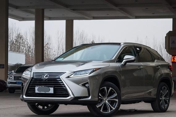 雷克萨斯RX200t四驱典雅外白内黑提车 颜值同价位无出其右