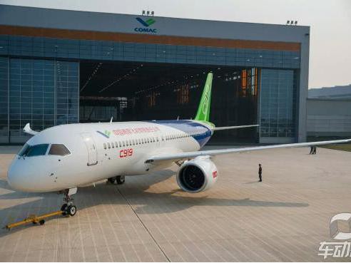 国产大客机都要起飞了，汽车工业的同志们还需努力啊