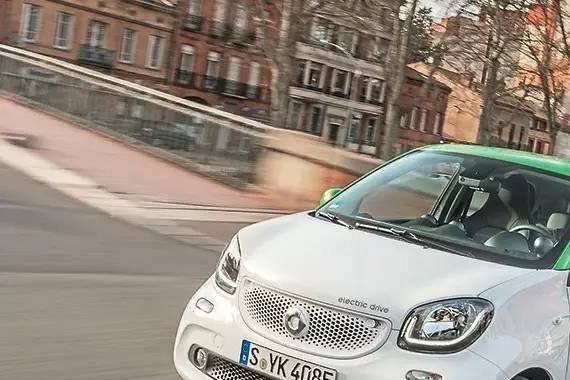 头上顶着一抹绿 Smart Forfour电动版