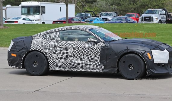 明年亮相？新Mustang Shelby GT500谍照