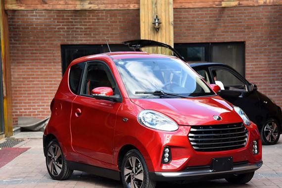 这款车长相奇葩，花18万买电池送外壳！