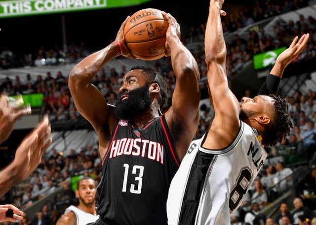 欧文季后赛和威少一样铁,哈登华丽数据掩盖低