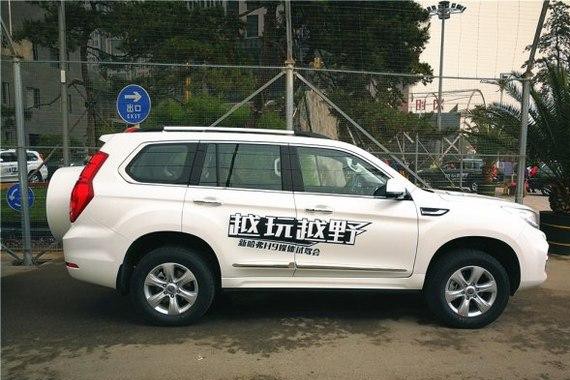 国产越野王哈弗H9改款，加大了马力换了变速箱，还敢说动力肉？