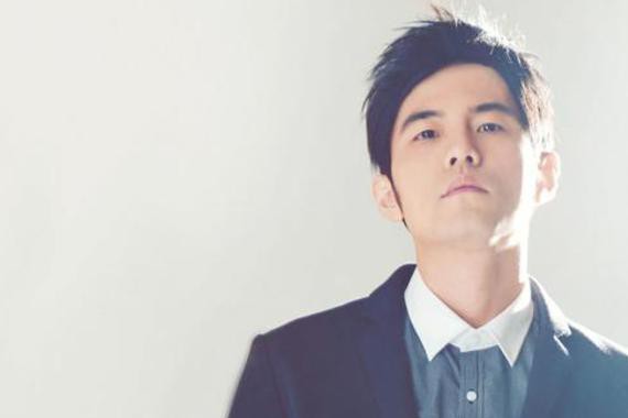 身价数十亿，90后都认识，座驾独一无二价值1300万！