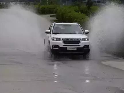 中大型SUV性能排行榜，第一名百公里加速只要8.41秒