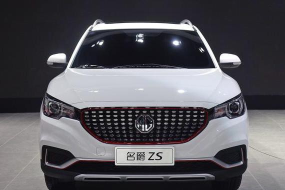 买哈弗H2不如买名爵ZS，超大天窗，空间配置都不错