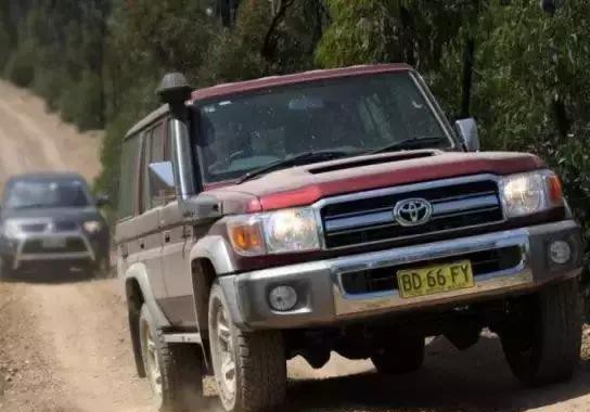 普拉多成“娘炮”车，奔驰G粉红色，硬派车变萌妹子