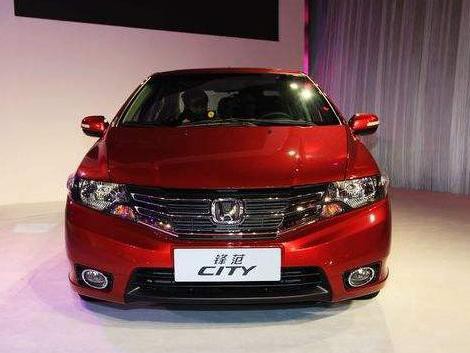 上海车展热销家轿导购 锋范精英版VS卡罗拉VS福睿斯