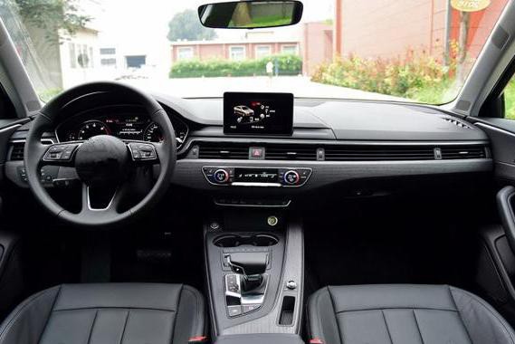 看这些内饰，能认出全部车型，不服谁就服你