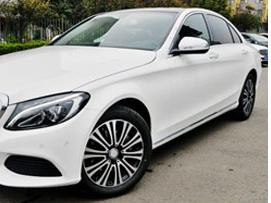 奔驰C降10万，奥迪Q5降13万，3款暴跌车哪买划算？