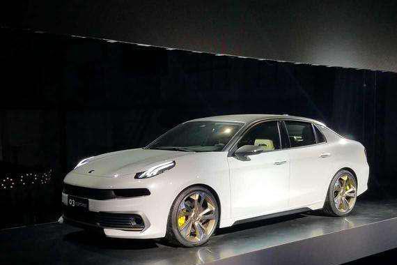 领克除了SUV火爆外，这款轿车也炫爆了，大卖节奏