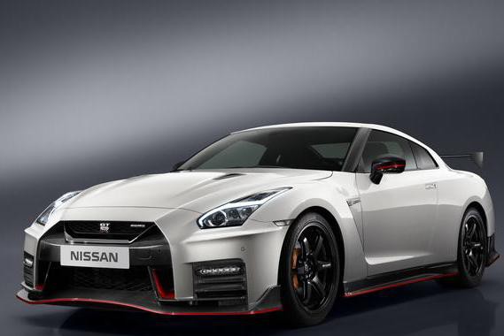 200万的GTR有多牛？500万的法拉利F12都跑不过它！