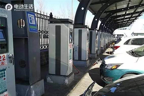 电动出租笑了 北京11处充电和补电站建成
