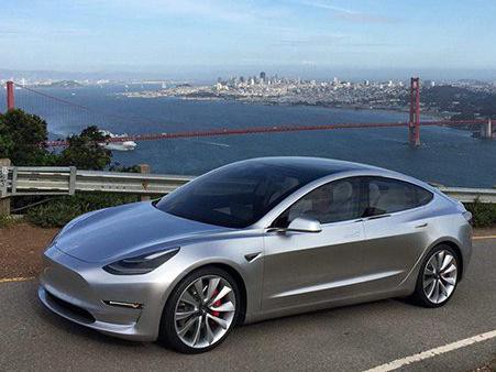 特斯拉车主在连续开24年,电池容量只衰减5%？