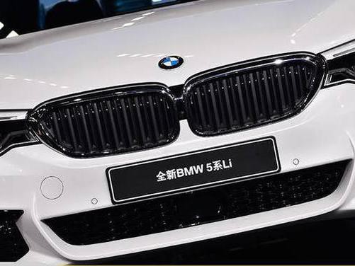 “小7系”挑战“小S级” 全新5系or奔驰E级怎么选