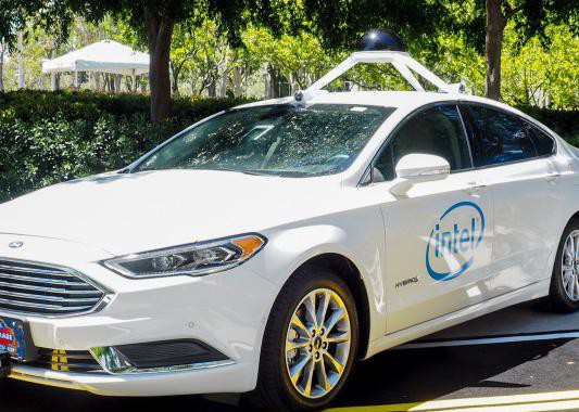 英特尔“穷途末路”寻转型 自动驾驶会不会是新征途